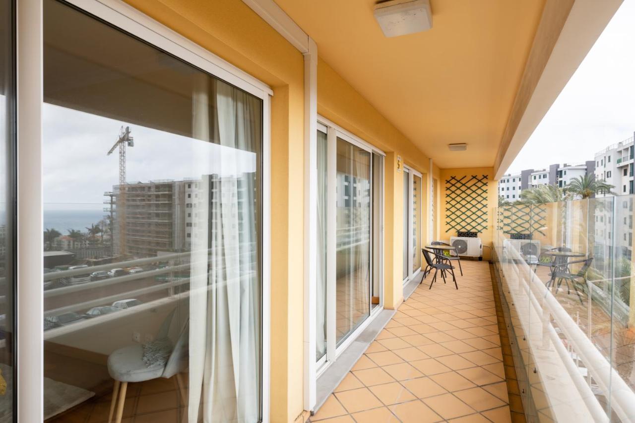 Appartamento By The Sea II - Calmo Com Piscina E Vista Mar. Funchal  Esterno foto